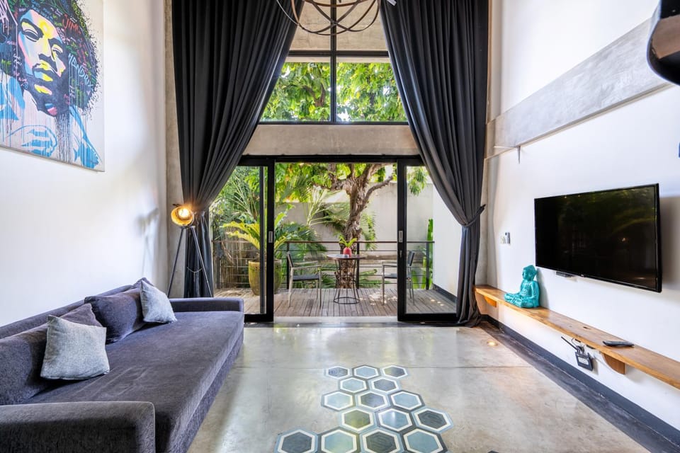 Living room, Garden view