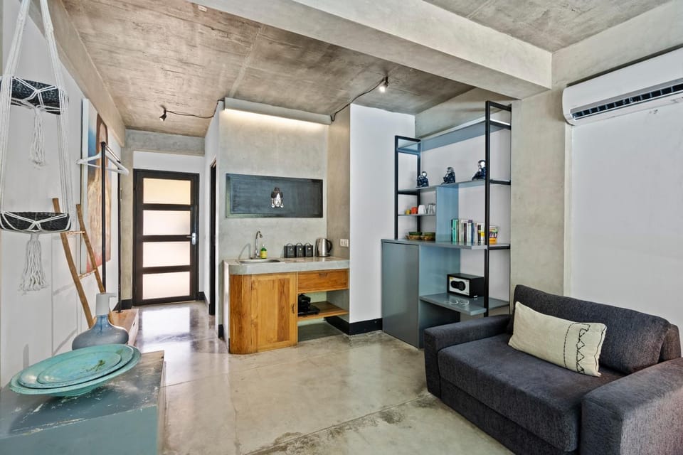Kitchen or kitchenette, Living room, Seating area