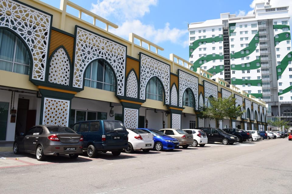 Property building, Street view, Parking