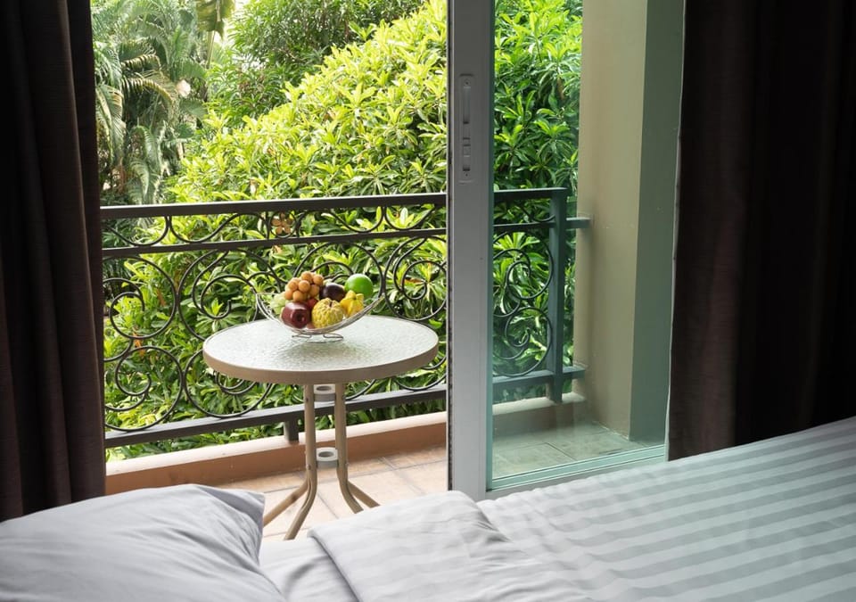 Greenview Ekkamai10 Suite Hotel in Bangkok