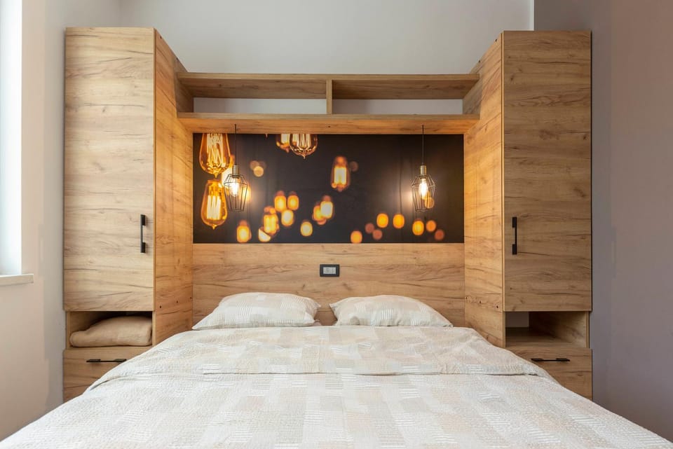 Bed, Photo of the whole room, Bedroom, wardrobe