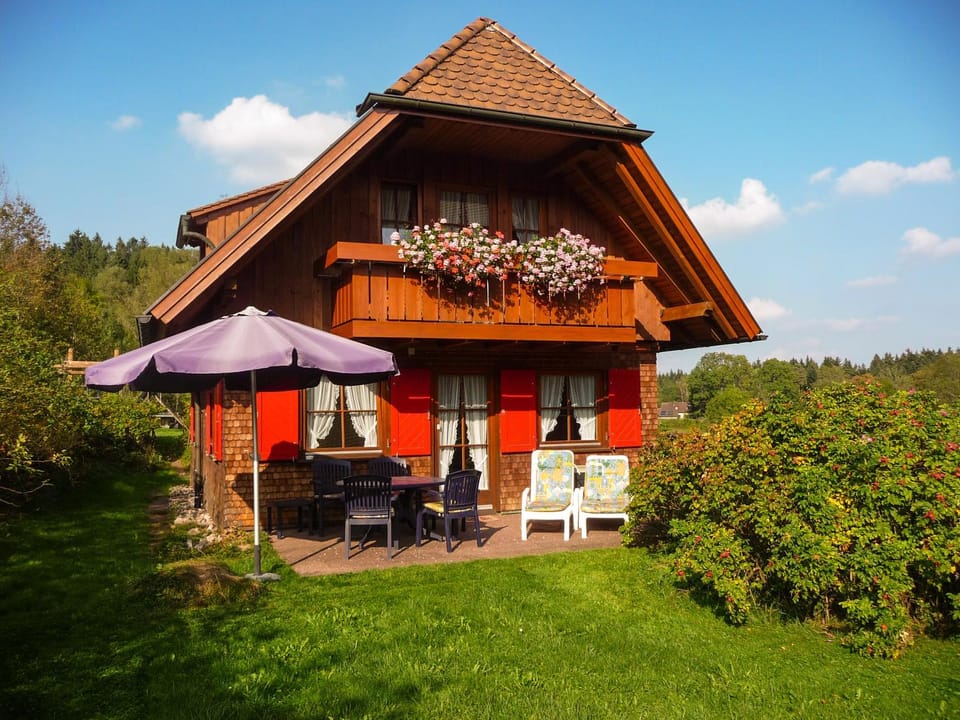 Property building, Spring, Garden, Garden view