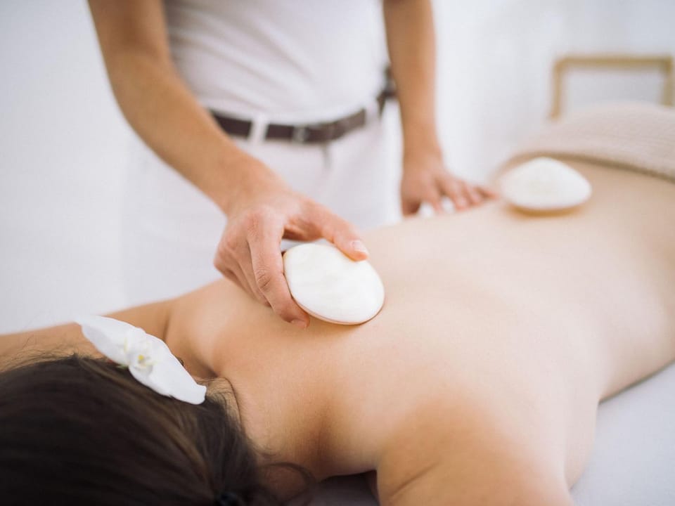 People, Massage, Massage, Spa and wellness centre/facilities