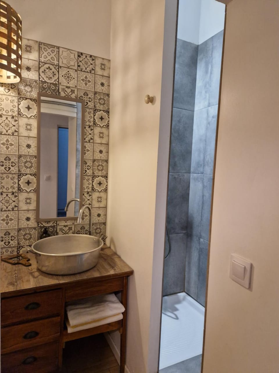 Shower, Bathroom