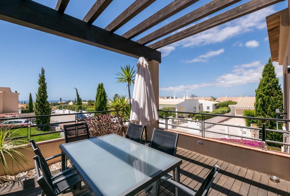 Balcony/Terrace, Seating area, Dining area, Sea view