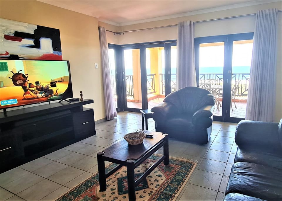 View (from property/room), Balcony/Terrace, Living room, Sea view