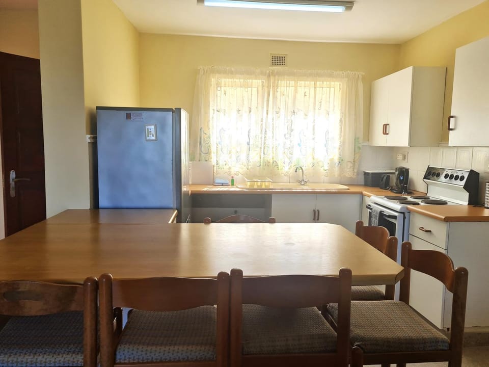 microwave, oven, stove, toaster, kitchen
