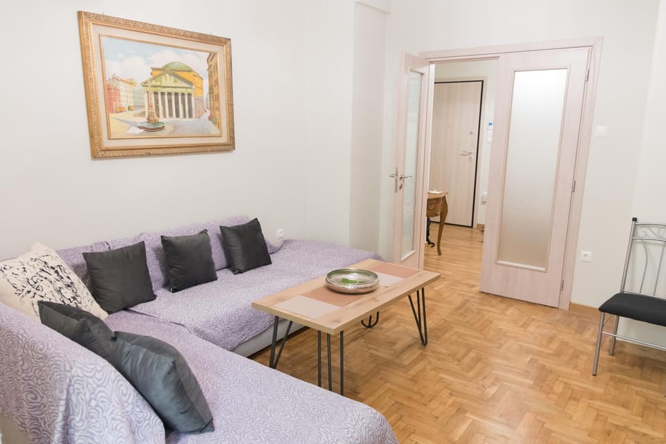 Living room, Dining area, Bedroom