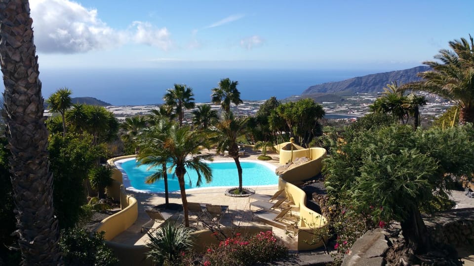 View (from property/room), Balcony/Terrace, Mountain view, Pool view, Sea view, Swimming pool