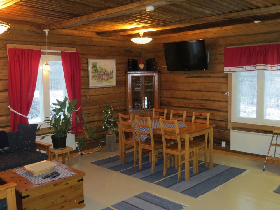 Myllyn Pirtti Cottage House in Norrbotten County, Sweden