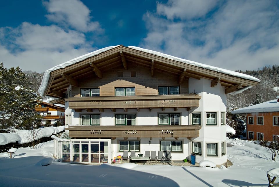Property building, Day, Winter
