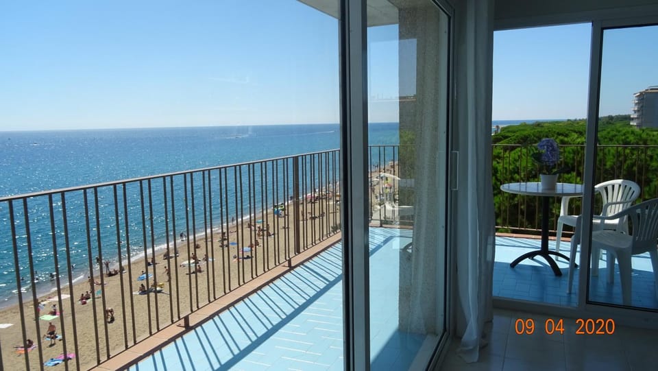 Garden view, Sea view
