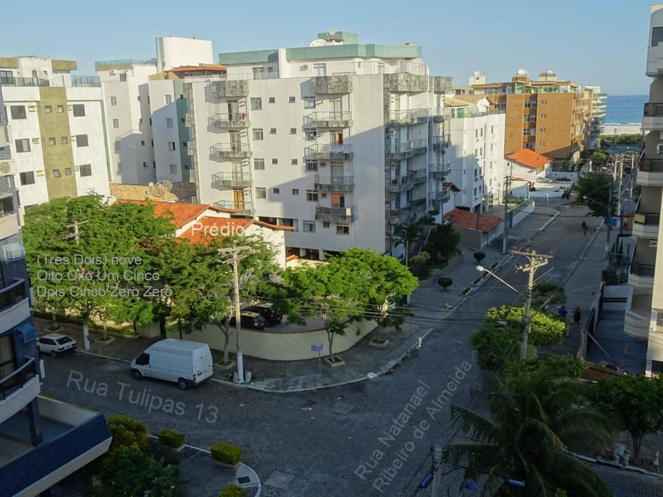 Sea view, Street view