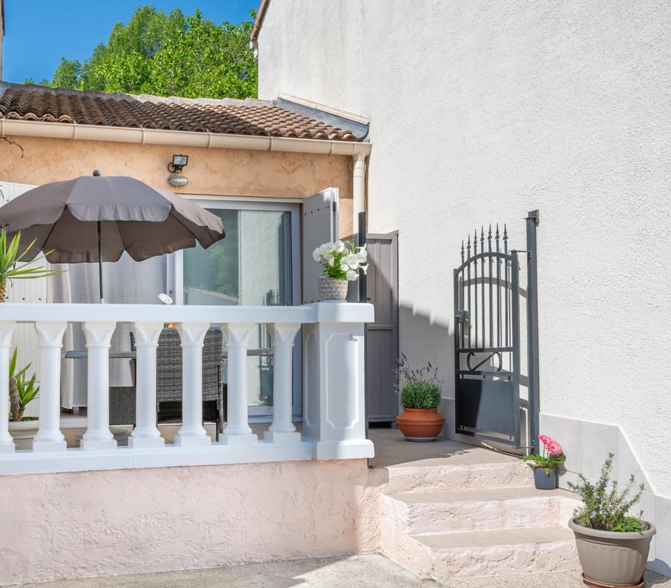 Property building, Patio