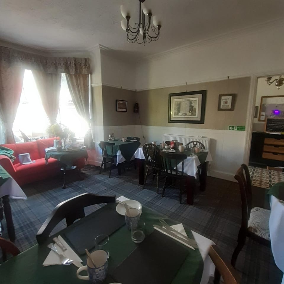 The Merrydale Guest House Bed and Breakfast in Llandudno