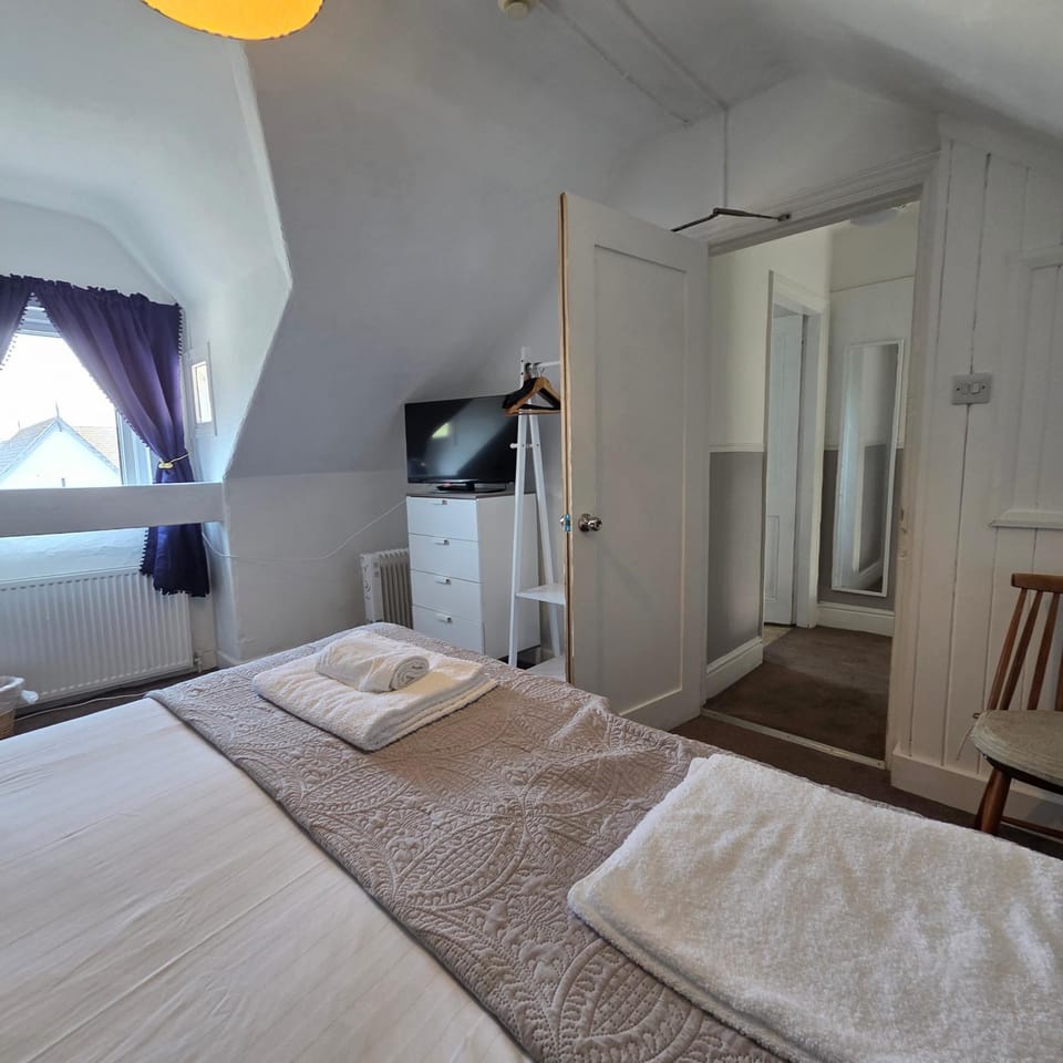 The Merrydale Guest House Bed and Breakfast in Llandudno