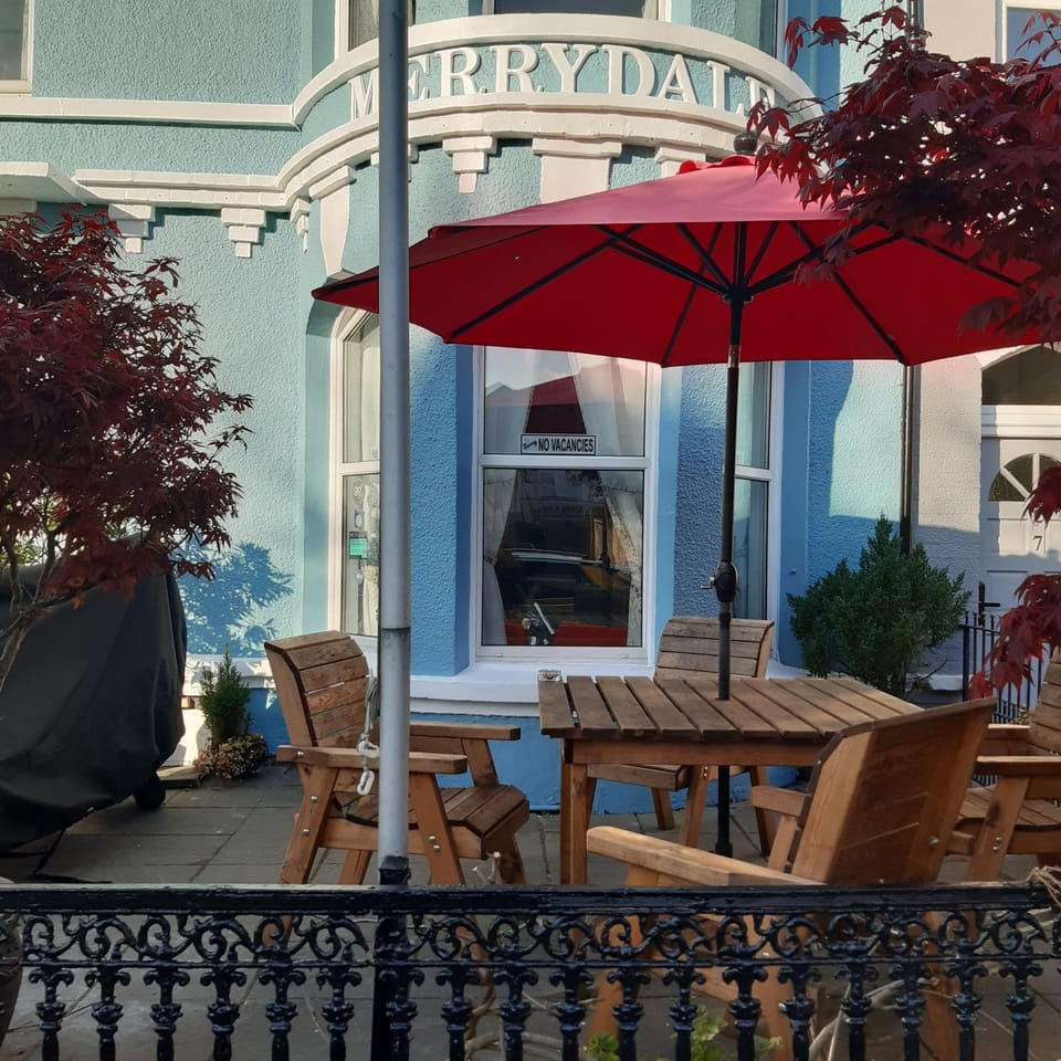 The Merrydale Guest House Bed and Breakfast in Llandudno