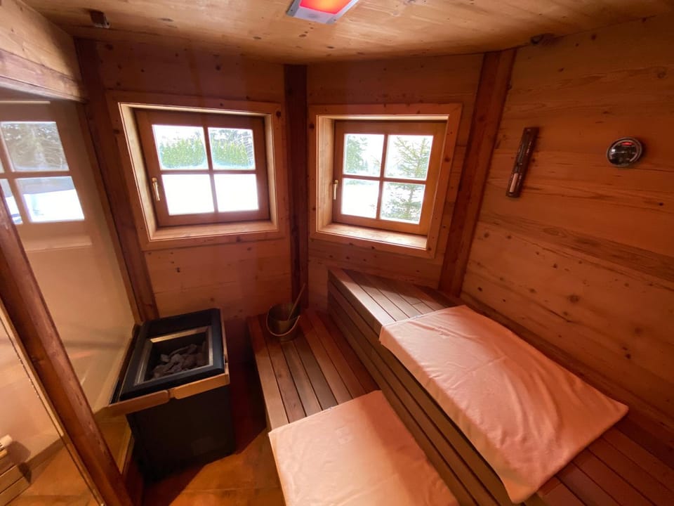 Sauna, Spa and wellness centre/facilities