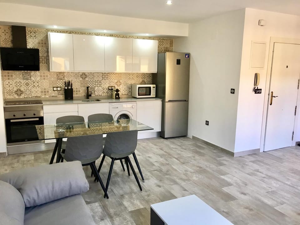 Kitchen or kitchenette, Living room, Dining area