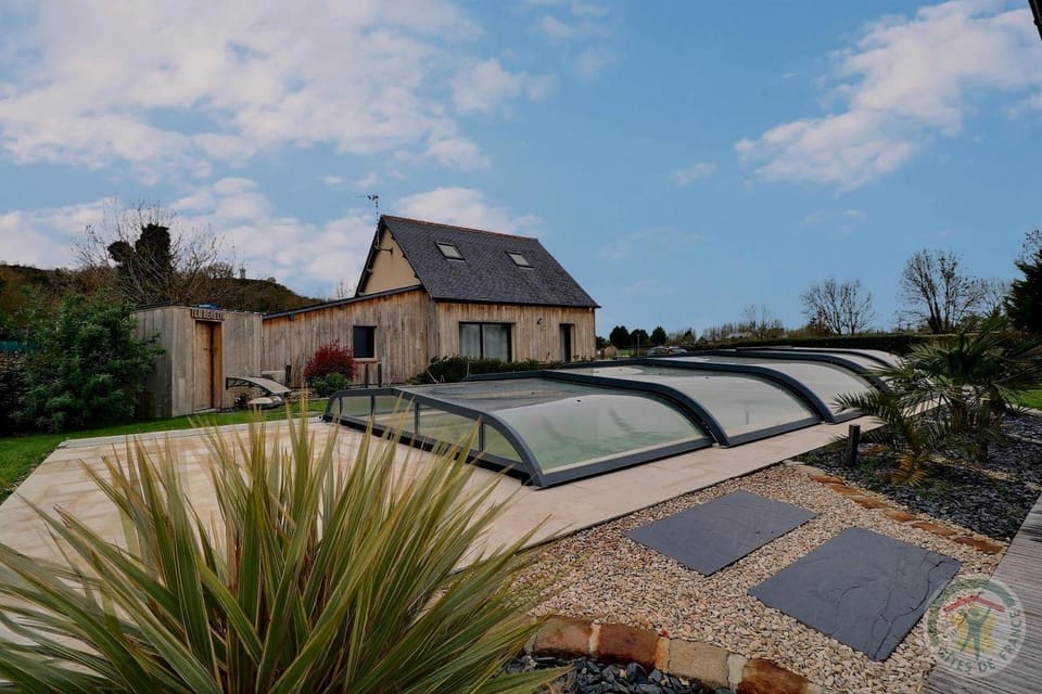 Garden, Swimming pool