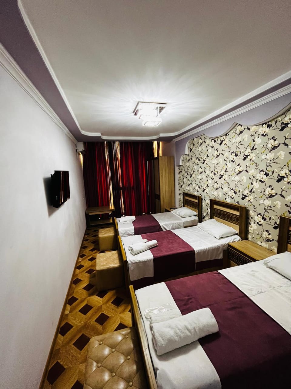 Shower, Toilet, Bed, Hot Spring Bath, Bathroom, TV and multimedia, Photo of the whole room, Bedroom, City view, fireplace, hair dryier, heating, internet, towels, air conditioner