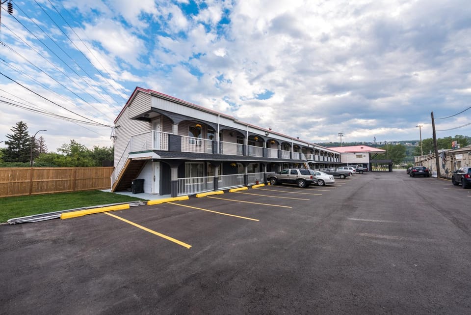 Property building, Parking