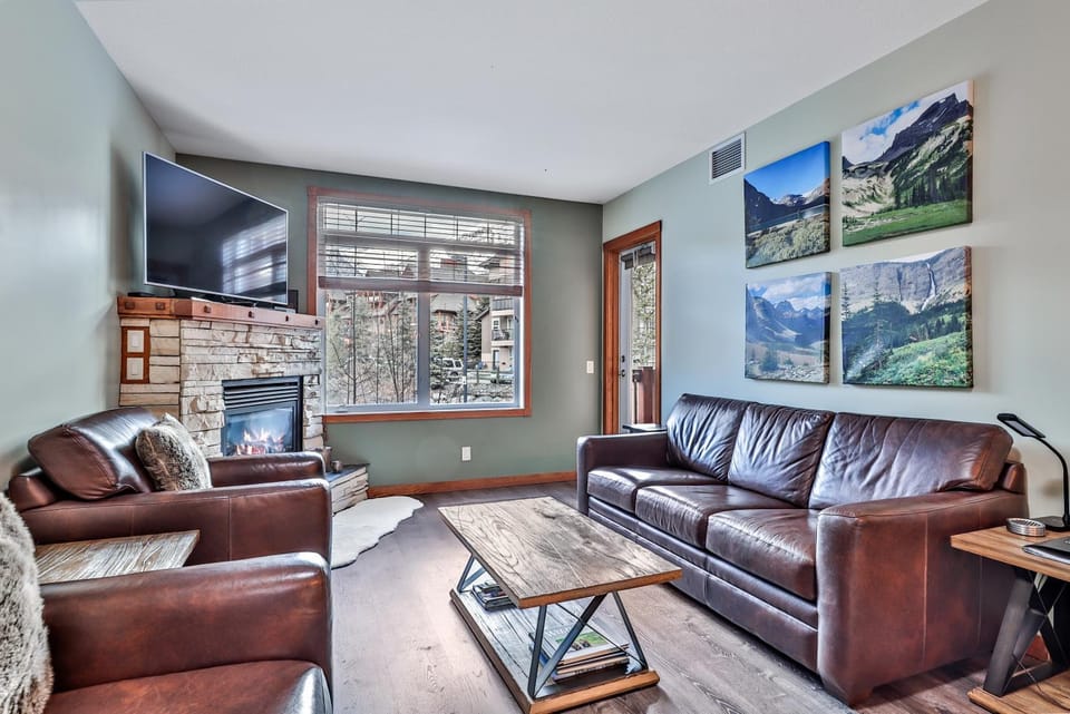 TV and multimedia, Living room, flat iron