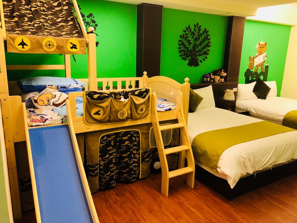 Photo of the whole room