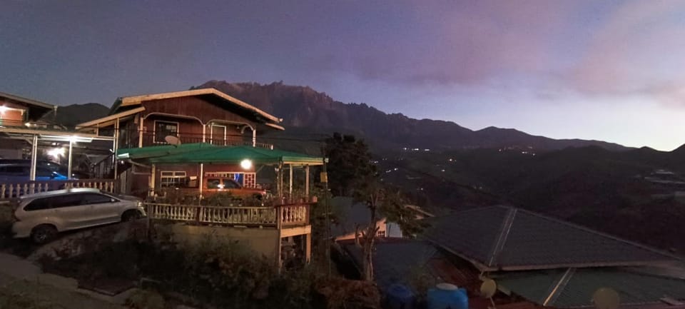 Almeera Homestay 2 House in Sabah