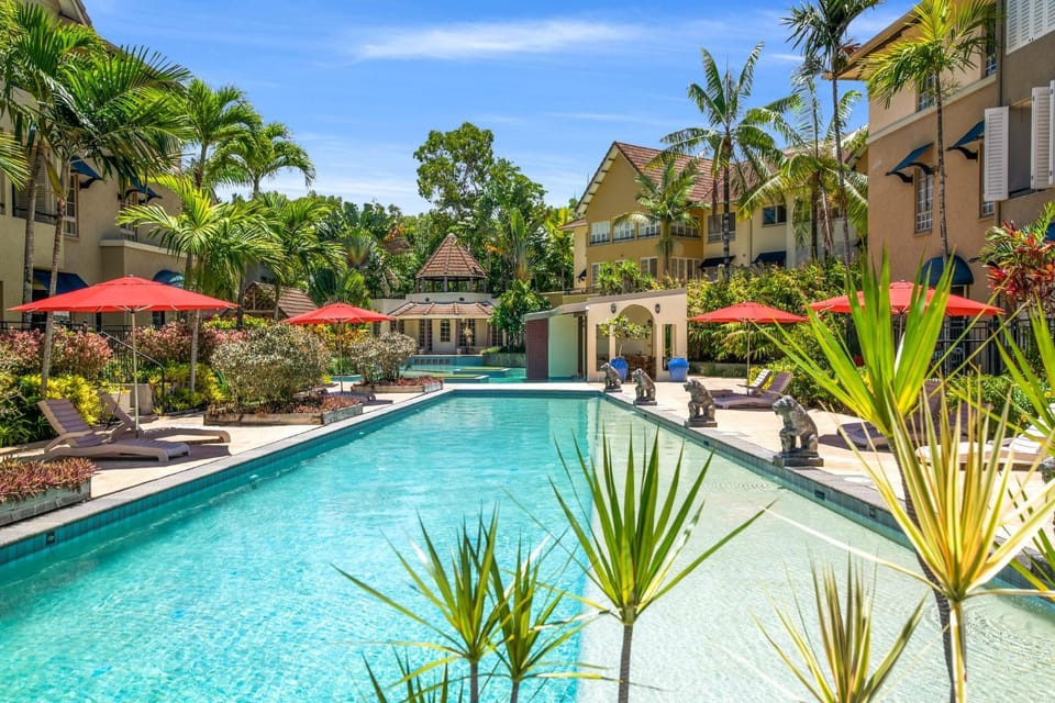 Garden, Swimming pool, sunbed