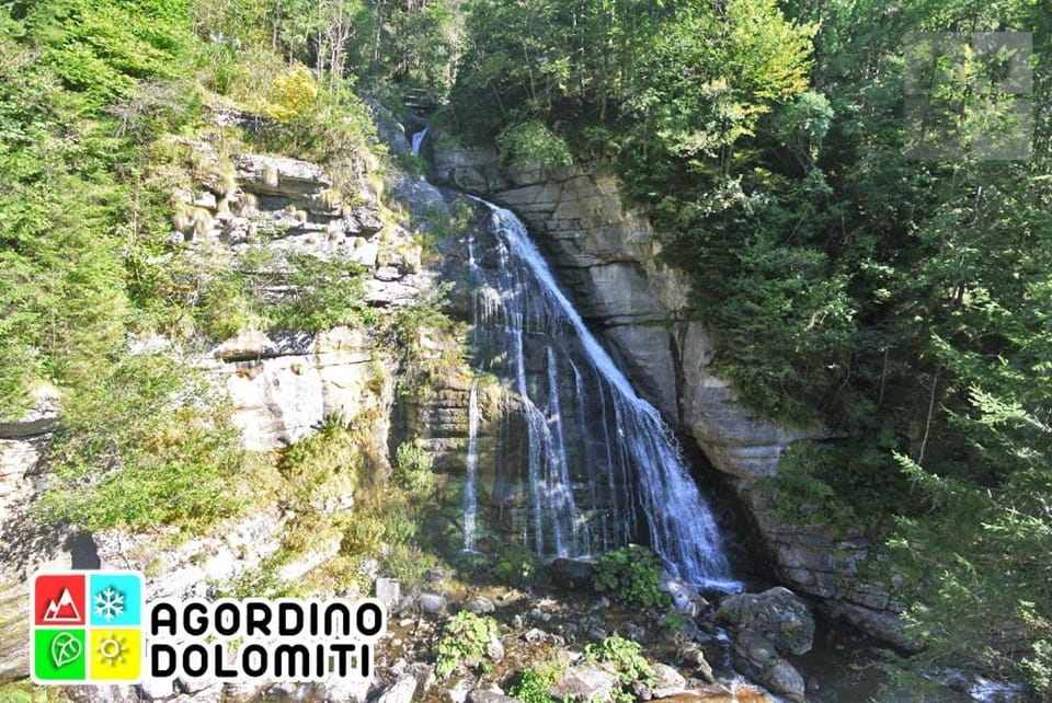 Nearby landmark, Natural landscape