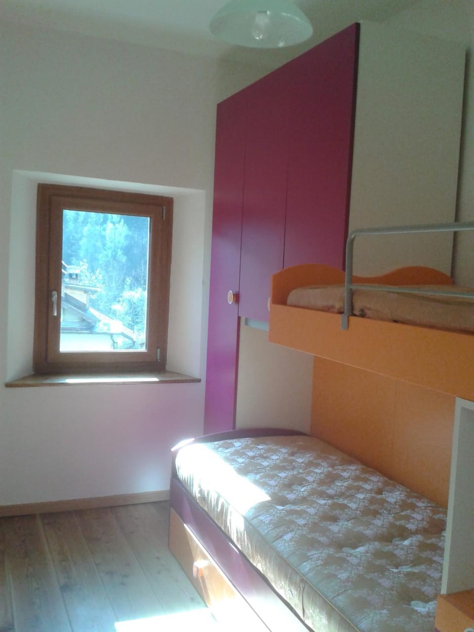 bunk bed