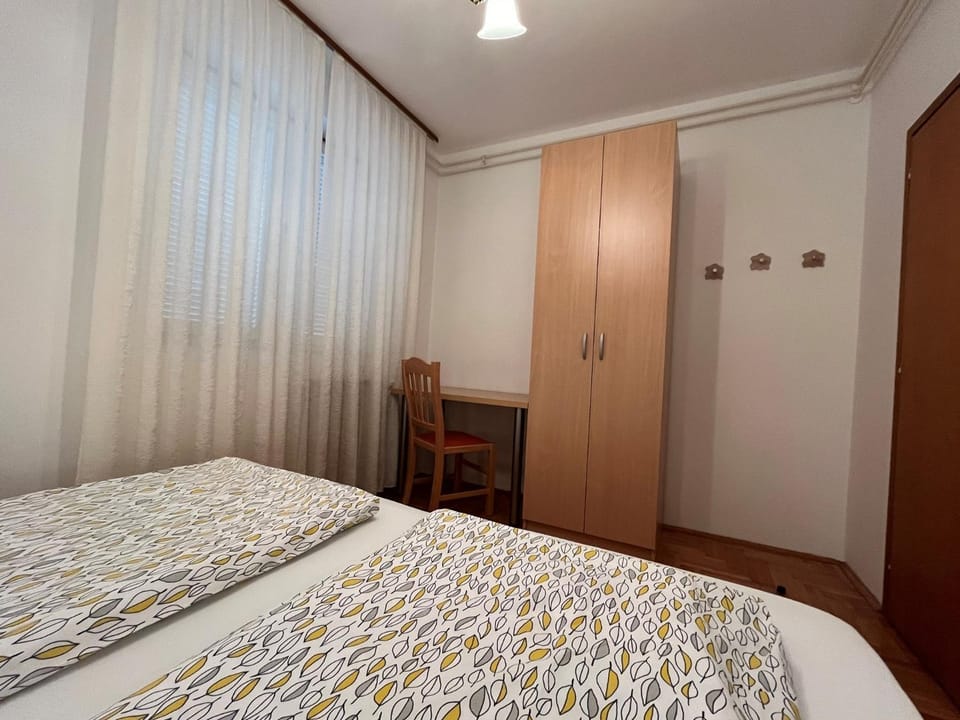 Bedroom, furniture, furniture
