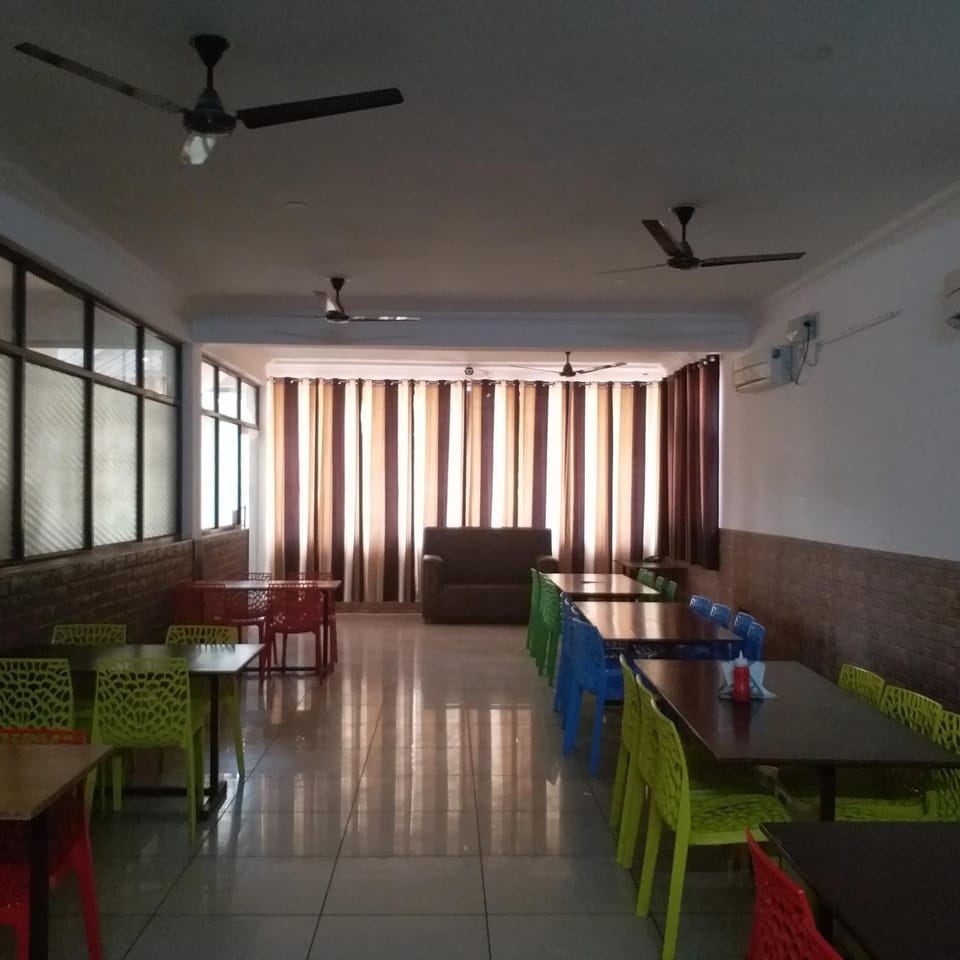 Krishna Hansraj Hotel Hotel in Himachal Pradesh