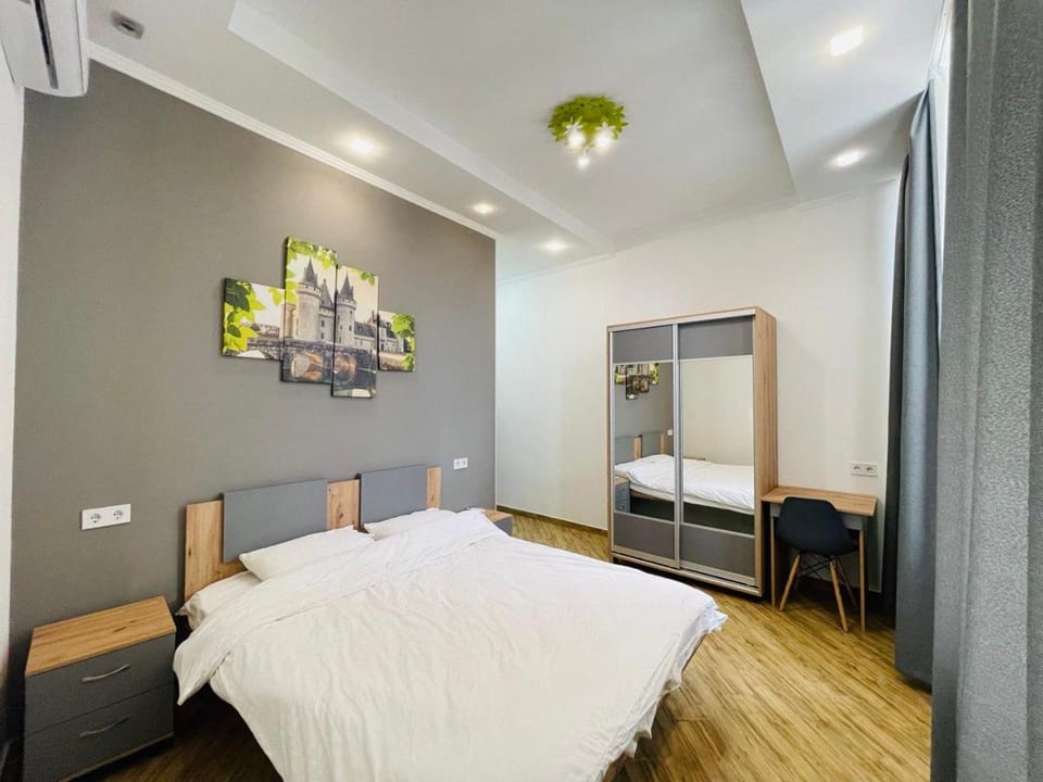 Bed, Photo of the whole room, Bedroom, wardrobe