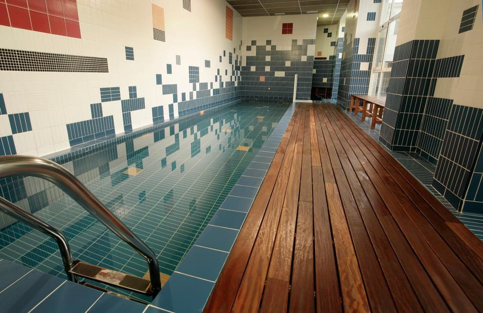 Swimming pool, Swimming pool