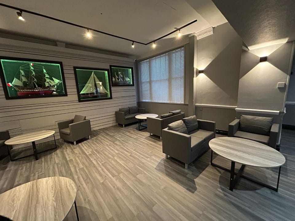 Lounge or bar