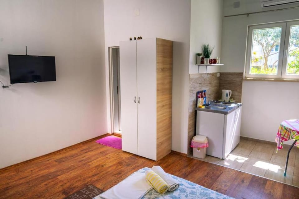 Dino and Jele Apartments Bed and Breakfast in Dubrovnik