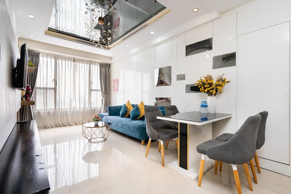 Communal lounge/ TV room, TV and multimedia, Seating area