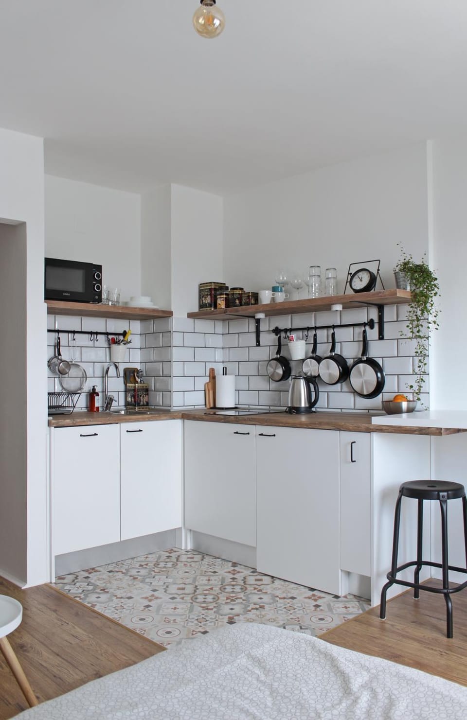 Coffee/tea facilities, Kitchen or kitchenette, Dining area