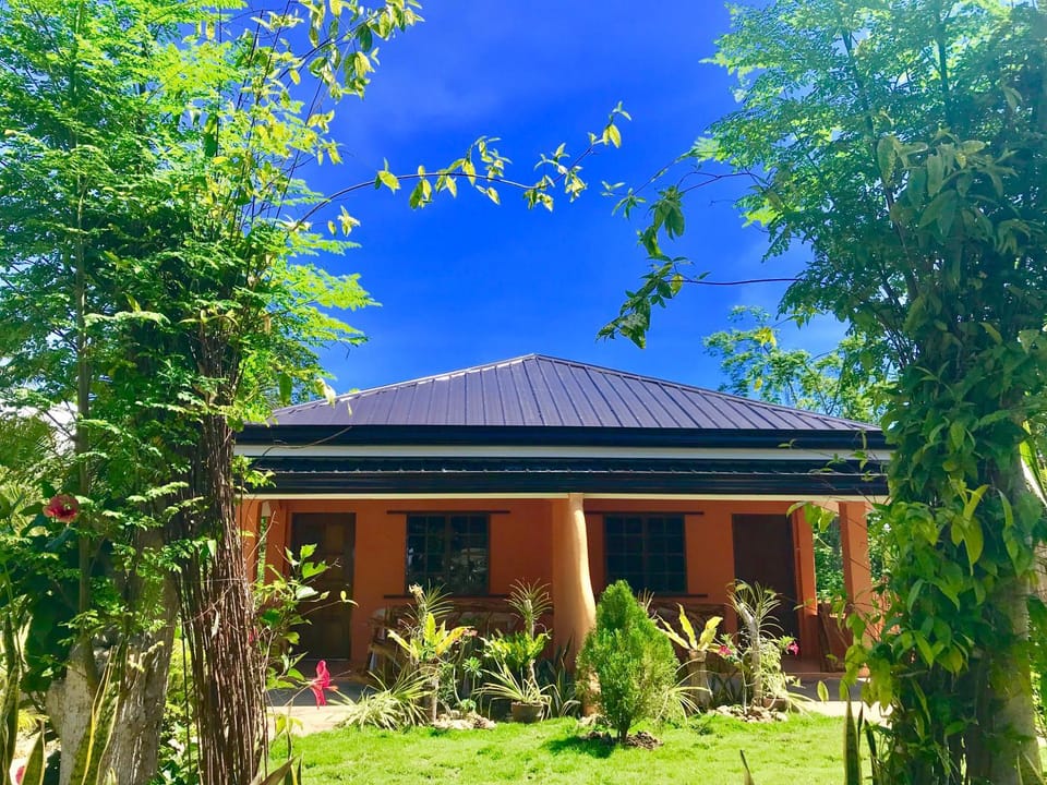 Chekesh Casa Bed and Breakfast in Siquijor