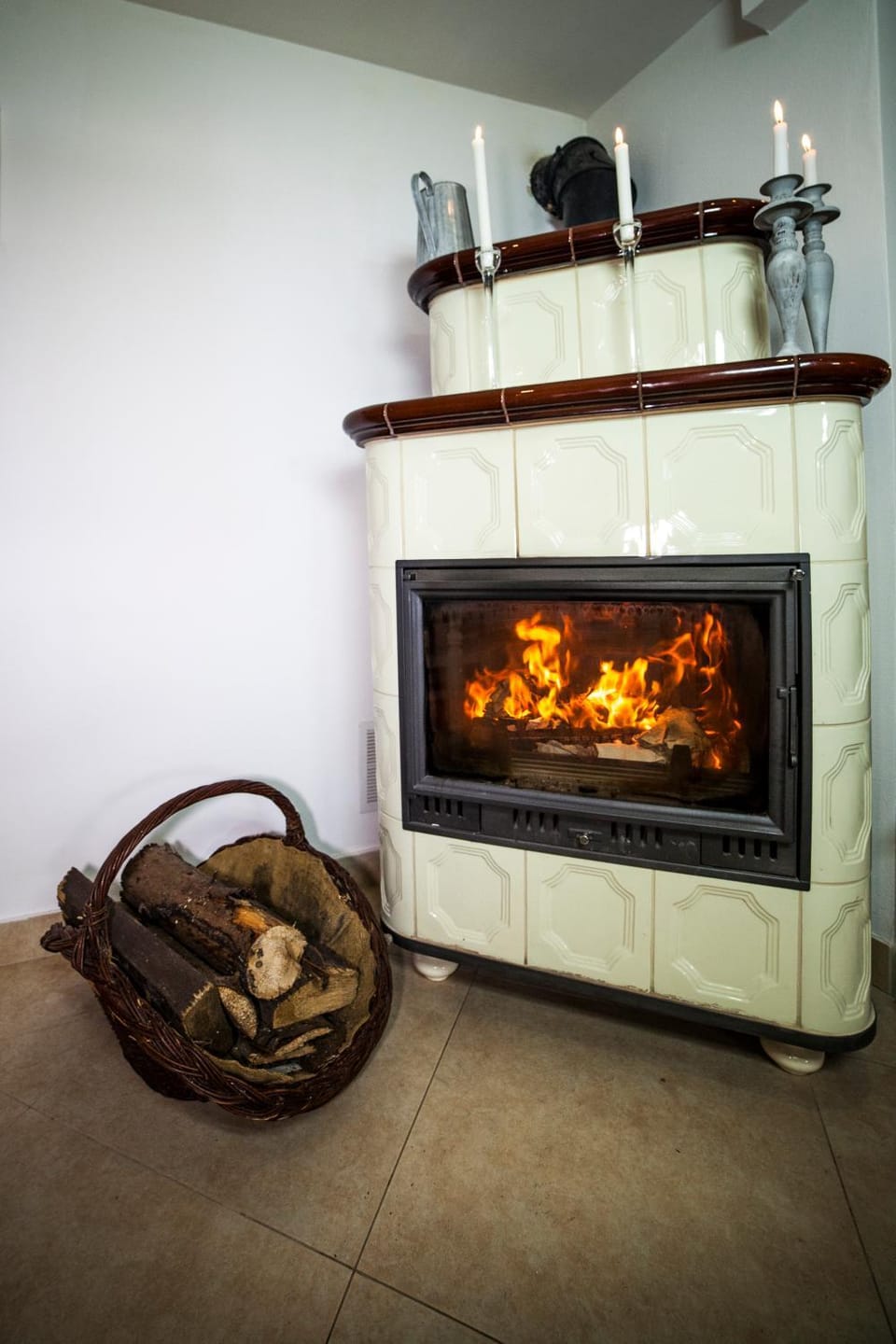 WILLA IZBICA KARPACZ parking, jacuzzi, sauna gratis Bed and Breakfast in Lower Silesian Voivodeship