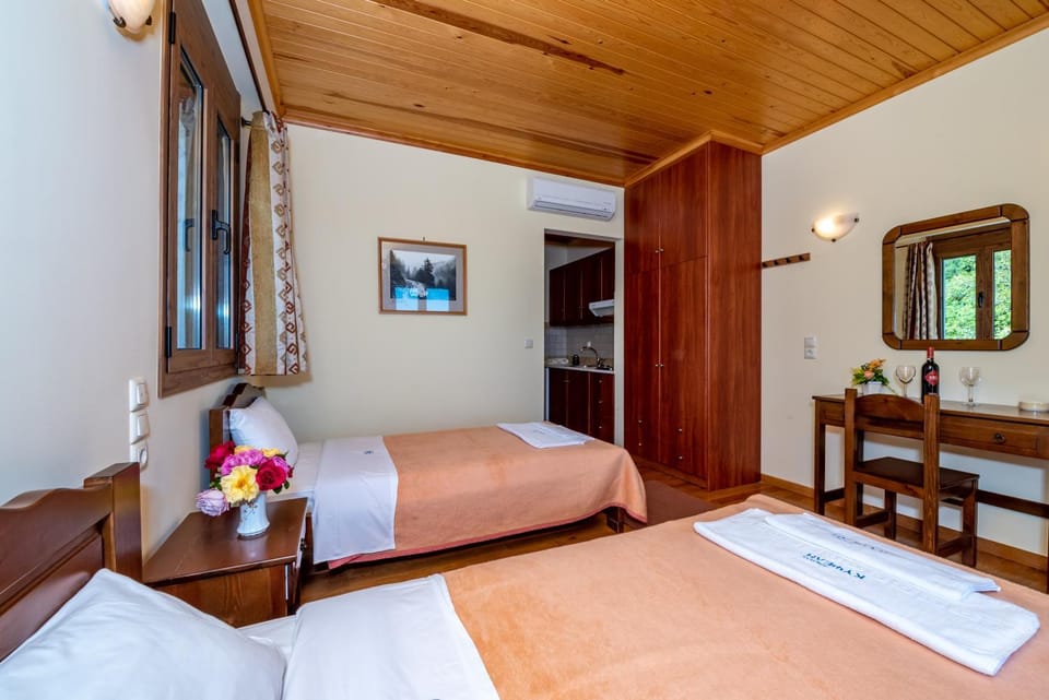 TV and multimedia, Bedroom, towels