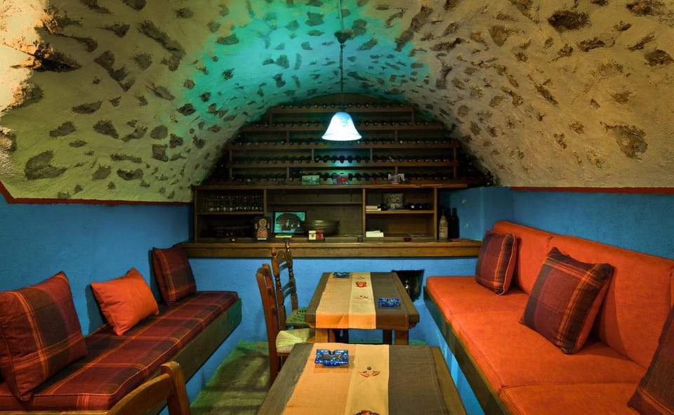 Restaurant/places to eat, Decorative detail