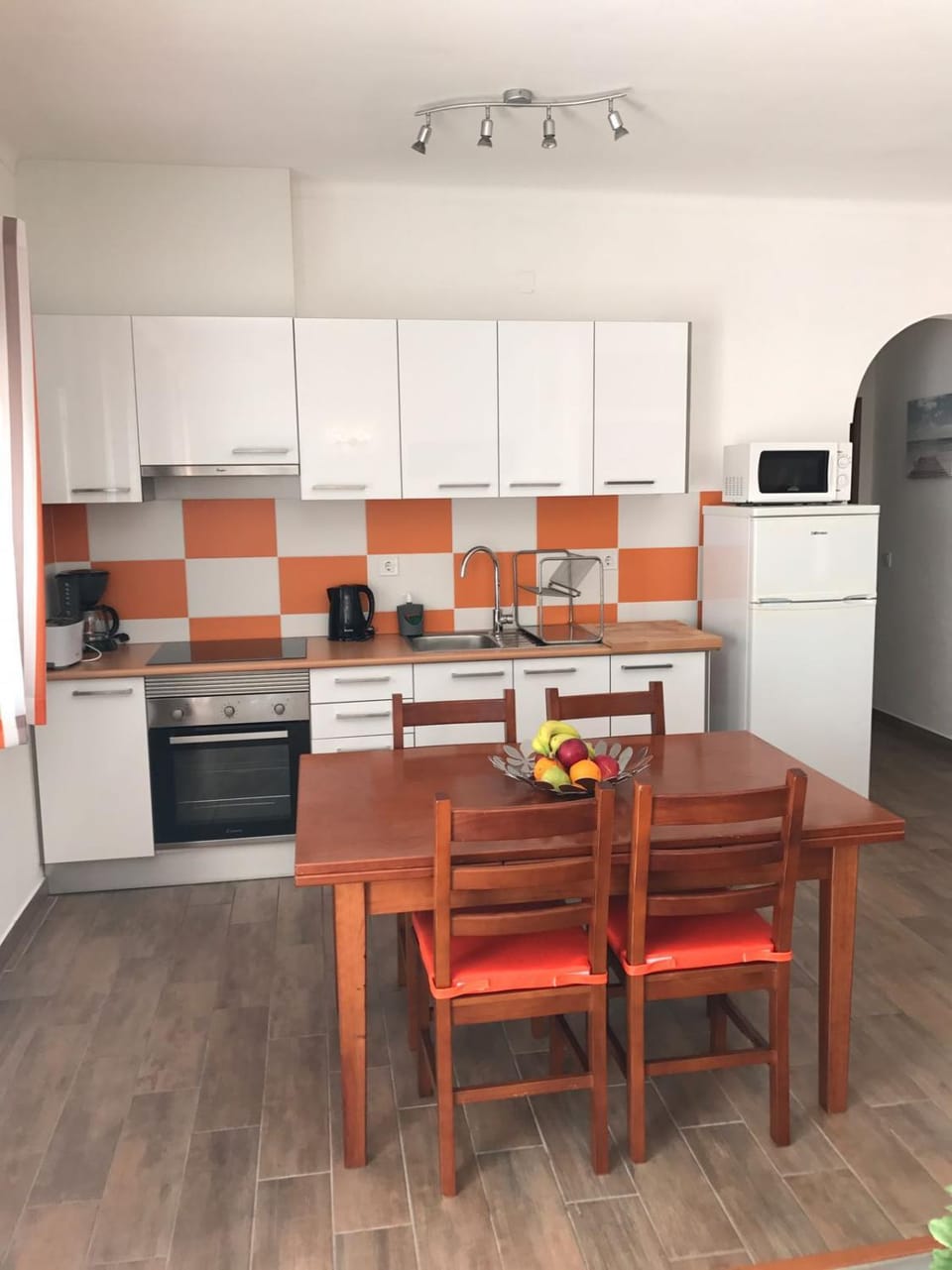 Zesty Orange by ITHOUSE Apartment in Guia