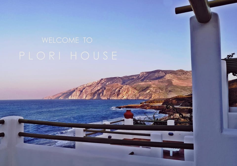 Property building, Balcony/Terrace, Sea view