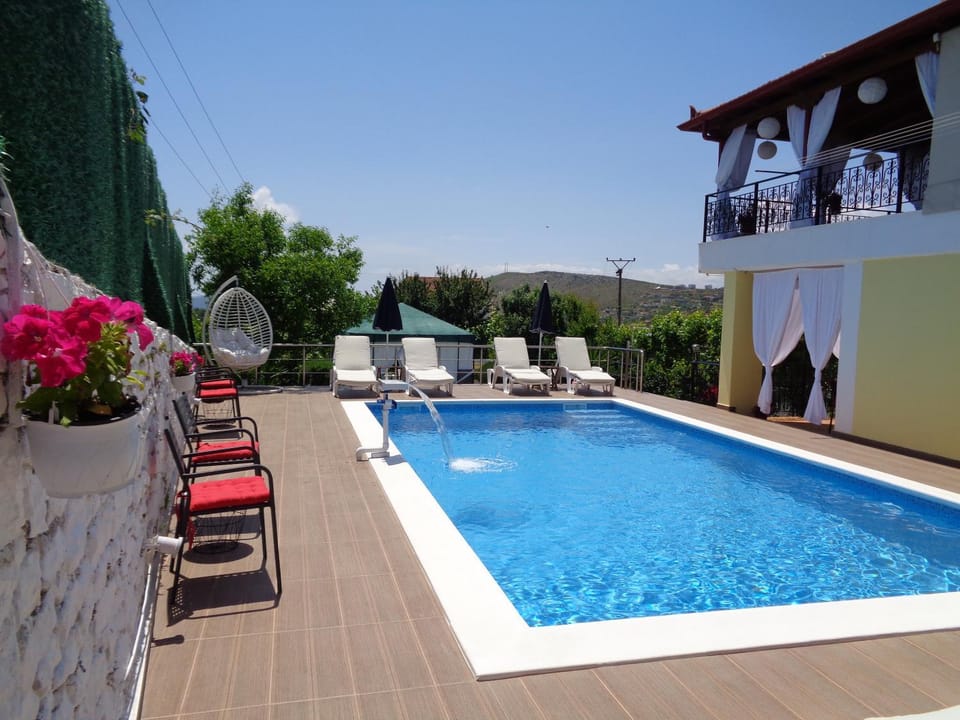 Property building, Swimming pool