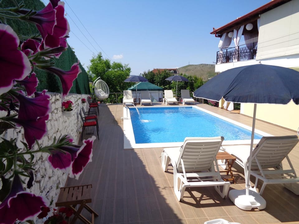 Property building, Swimming pool