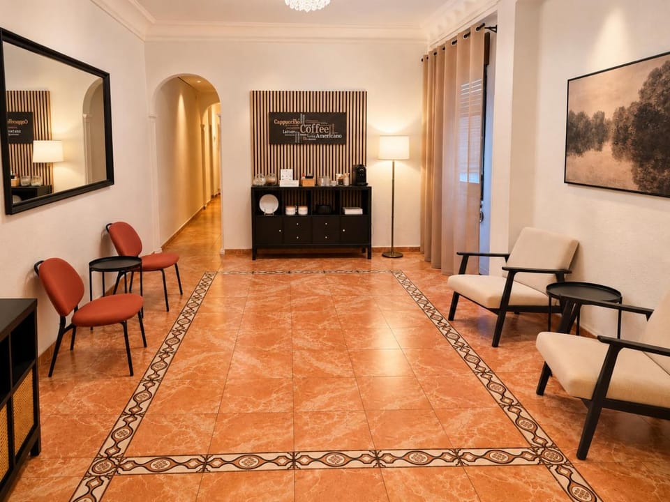 Communal lounge/ TV room