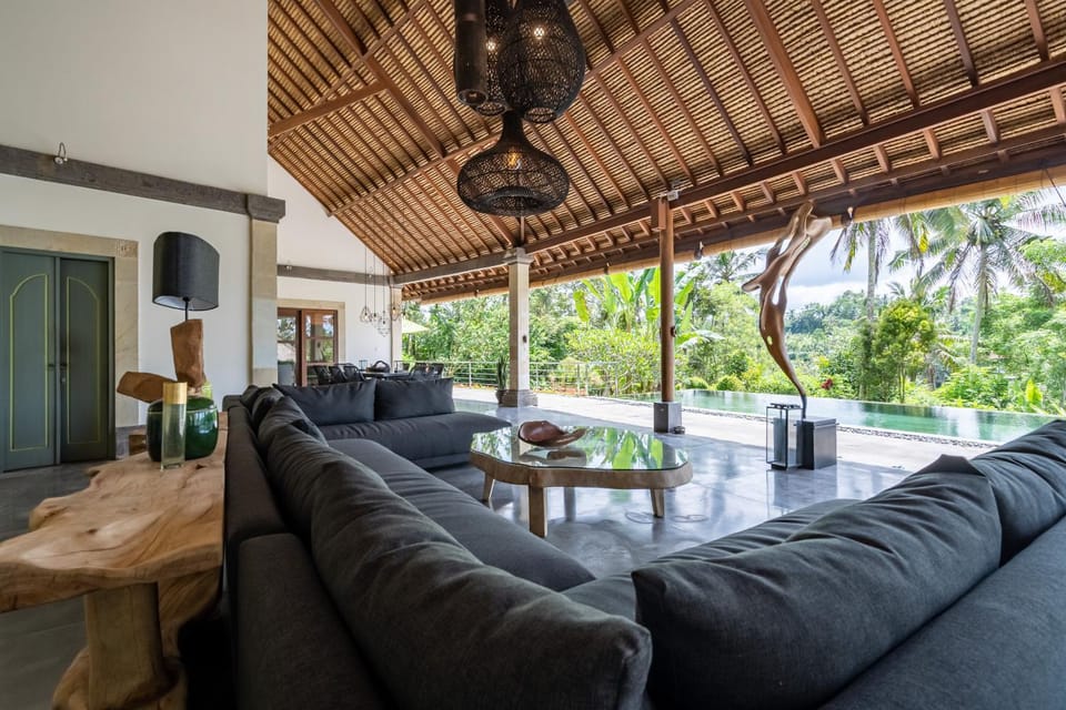 Garden, View (from property/room), Balcony/Terrace, Living room, Seating area, Dining area, Garden view